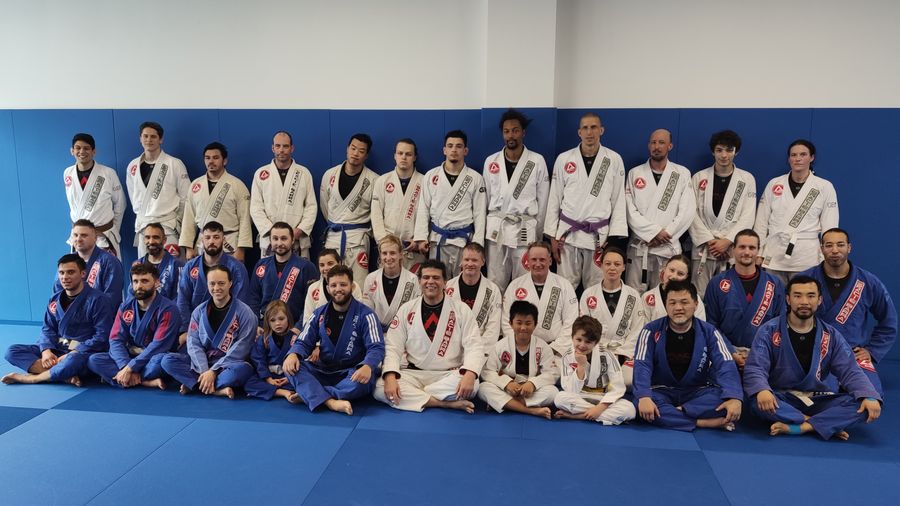 Photos of the Bjj Training Session April 16 at Gracie Barra Sternschanze